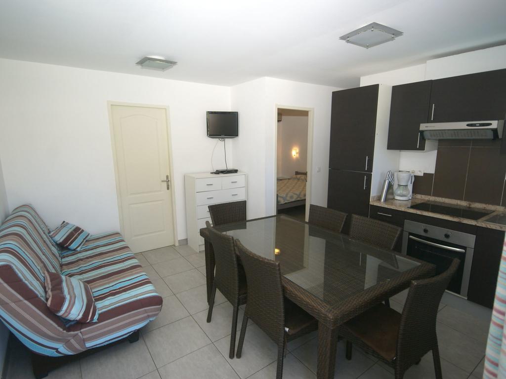 Exquisite Apartment In Cervionewith Swimming Pool ซาน-นิโกเลา ภายนอก รูปภาพ