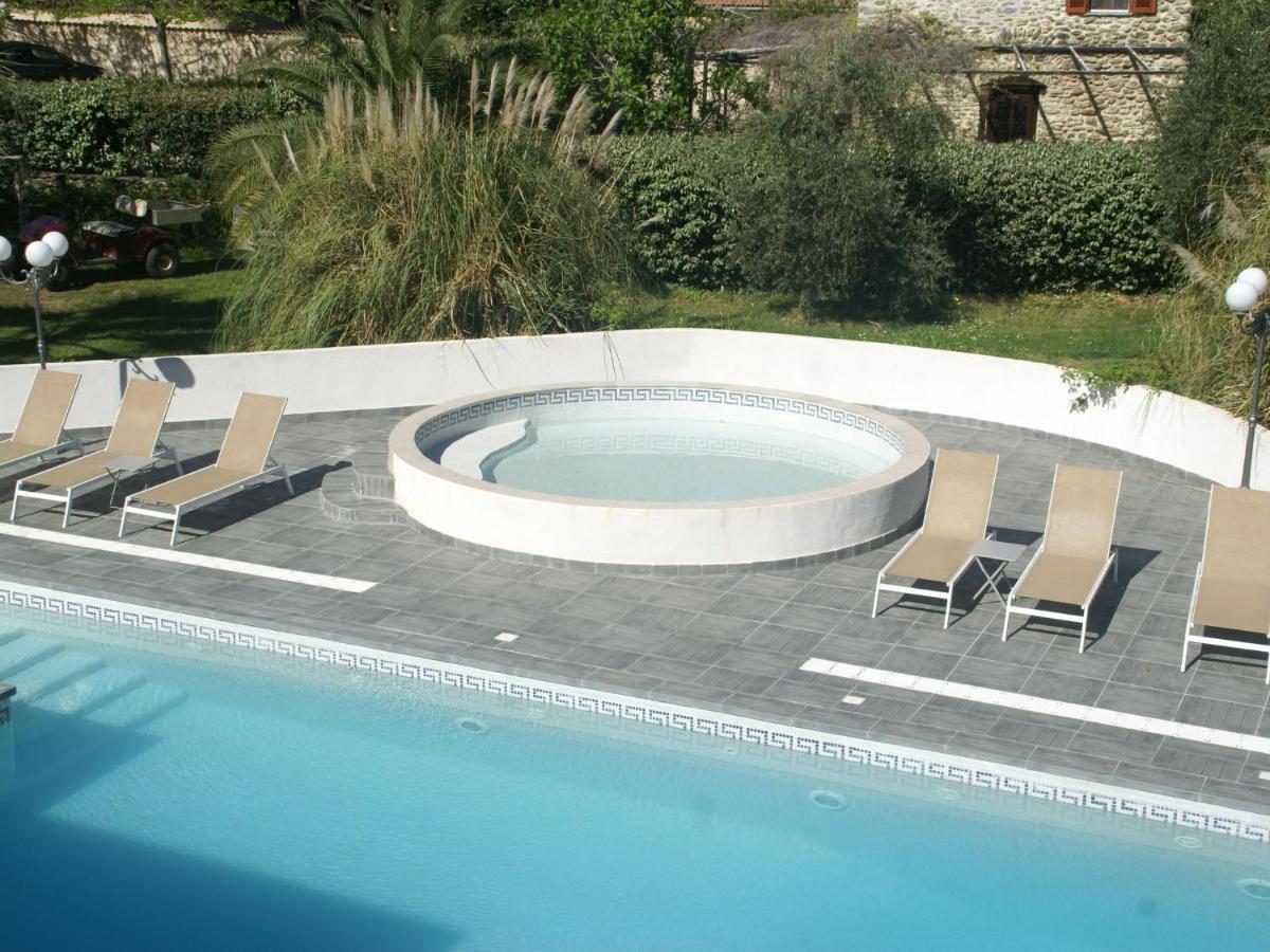 Exquisite Apartment In Cervionewith Swimming Pool ซาน-นิโกเลา ภายนอก รูปภาพ